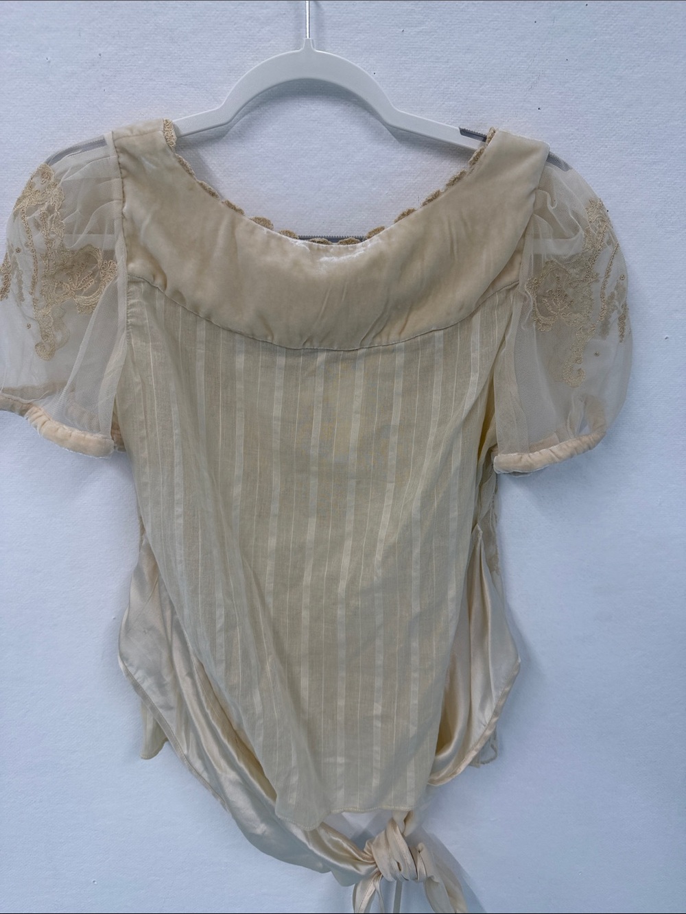 Leifsdottir Lace Blouse - Picture 4 of 5